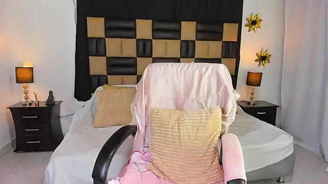 Snapshot of BarbieKano chatting on 27, 11, 2025 BarbieKano online show from 27, 11, 2025