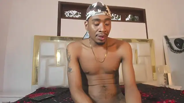 Snapshot of Kylieandjhonny chatting on 12, 12, 2024 Kylieandjhonny online show from 12, 12, 2024