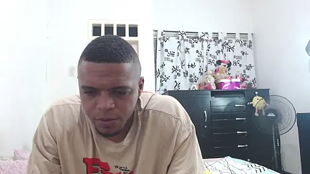 Snapshot of hot_and_naughty_latin chatting on 6, 3, 2025 hot and naughty latin online show from 6, 3, 2025
