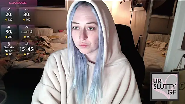 Snapshot of ursluttygf chatting on 13, 12, 2025 ursluttygf online show from 13, 12, 2025