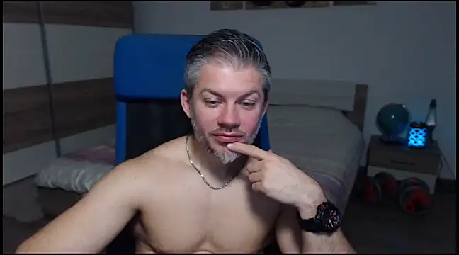 Snapshot of RobbyShawz chatting on 20, 12, 2024 RobbyShawz online show from 20, 12, 2024