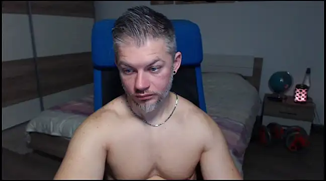 Snapshot of RobbyShawz chatting on 24, 12, 2024 RobbyShawz online show from 24, 12, 2024