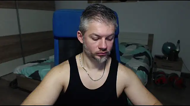 Snapshot of RobbyShawz chatting on 6, 1, 2025 RobbyShawz online show from 6, 1, 2025