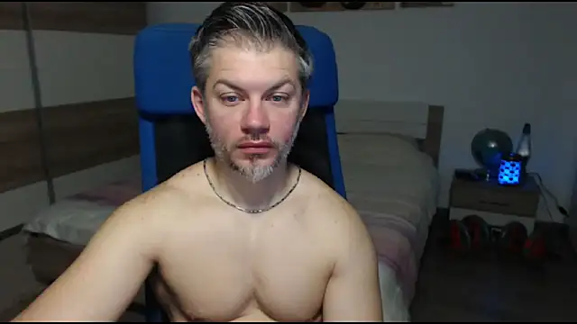 Snapshot of RobbyShawz chatting on 21, 2, 2025 RobbyShawz online show from 21, 2, 2025