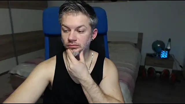 Snapshot of RobbyShawz chatting on 21, 2, 2025 RobbyShawz online show from 21, 2, 2025