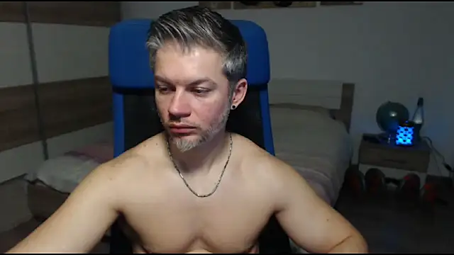 Snapshot of RobbyShawz chatting on 22, 2, 2025 RobbyShawz online show from 22, 2, 2025