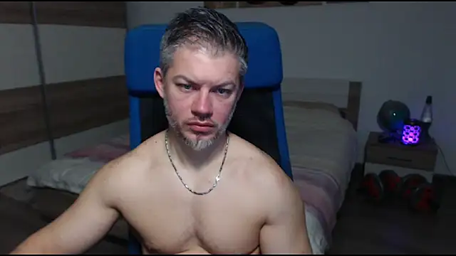 Snapshot of RobbyShawz chatting on 7, 3, 2025 RobbyShawz online show from 7, 3, 2025