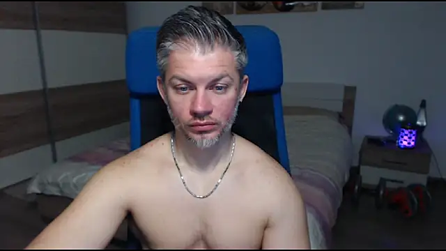 Snapshot of RobbyShawz chatting on 17, 3, 2025 RobbyShawz online show from 17, 3, 2025