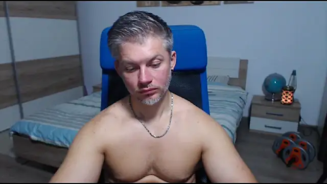 Snapshot of RobbyShawz chatting on 16, 9, 2025 RobbyShawz online show from 16, 9, 2025