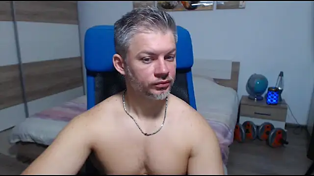Snapshot of RobbyShawz chatting on 21, 9, 2025 RobbyShawz online show from 21, 9, 2025