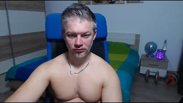 Snapshot of RobbyShawz chatting on 20, 10, 2025 RobbyShawz online show from 20, 10, 2025