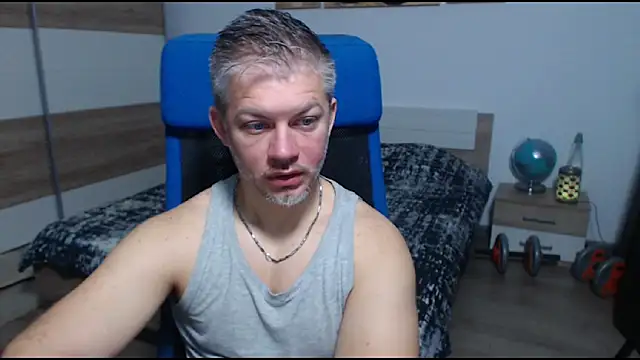 Snapshot of RobbyShawz chatting on 13, 11, 2025 RobbyShawz online show from 13, 11, 2025