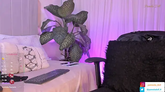 pamela doll3 online show from 24, 2, 2025