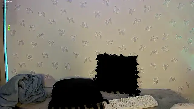 Snapshot of pamela_doll3 chatting on 25, 3, 2026 pamela doll3 online show from 25, 3, 2026