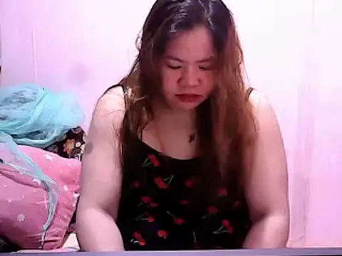 Snapshot of bridgette4u chatting on 7, 11, 2025 bridgette4u online show from 7, 11, 2025