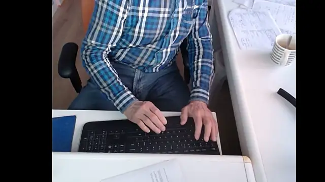 dutchpornking online show from 8, 2, 2025