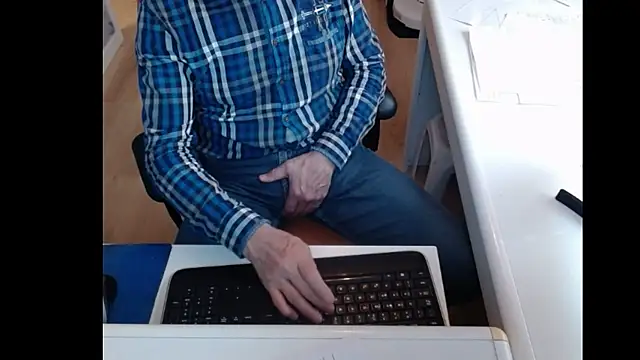dutchpornking online show from 8, 2, 2025