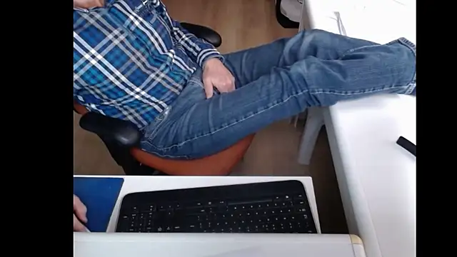 dutchpornking online show from 9, 2, 2025