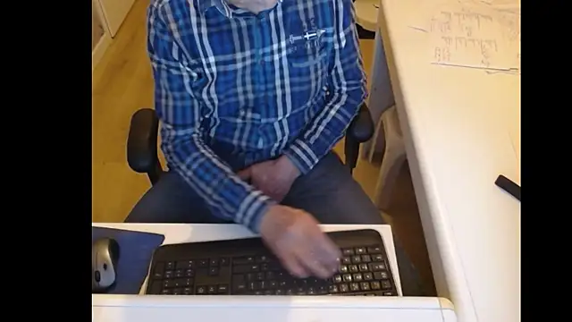 dutchpornking online show from 9, 2, 2025