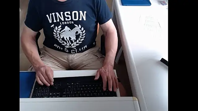 Snapshot of dutchpornking chatting on 2, 6, 2026 dutchpornking online show from 2, 6, 2026
