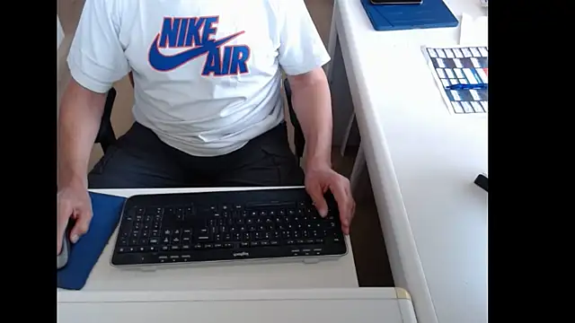 Snapshot of dutchpornking chatting on 4, 7, 2026 dutchpornking online show from 4, 7, 2026