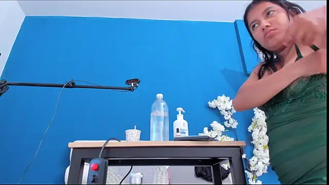 Snapshot of letty_straus chatting on 4, 6, 2026 letty straus online show from 4, 6, 2026