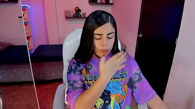 Catalinaa martinez online show from 21, 2, 2025