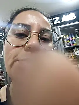 Snapshot of elektra_32 chatting on 10, 11, 2025 elektra 32 online show from 10, 11, 2025