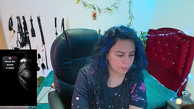 Snapshot of elektra_32 chatting on 25, 11, 2025 elektra 32 online show from 25, 11, 2025