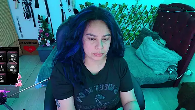 Snapshot of elektra_32 chatting on 14, 12, 2025 elektra 32 online show from 14, 12, 2025