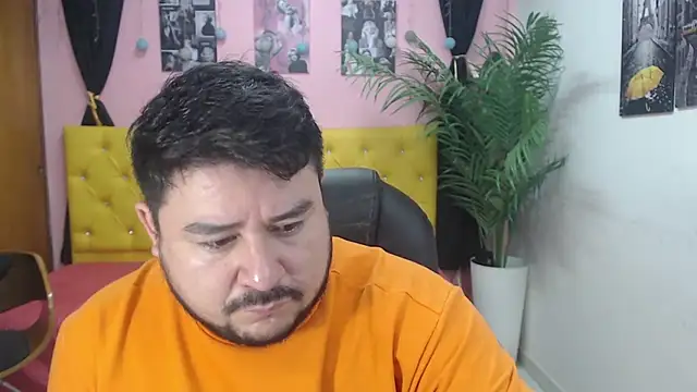 Snapshot of oso_dirty_ chatting on 8, 2, 2025 oso dirty online show from 8, 2, 2025