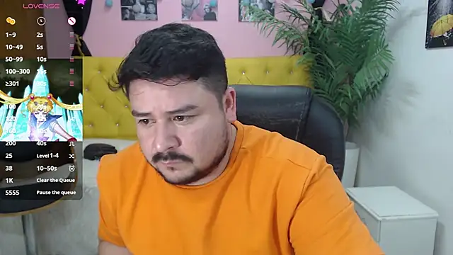 Snapshot of oso_dirty_ chatting on 7, 3, 2025 oso dirty online show from 7, 3, 2025