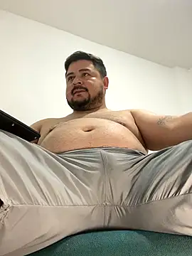 Snapshot of oso_dirty_ chatting on 15, 11, 2025 oso dirty online show from 15, 11, 2025