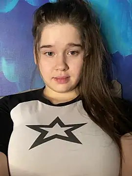 Snapshot of HornyGirlH chatting on 13, 12, 2024 HornyGirlH online show from 13, 12, 2024