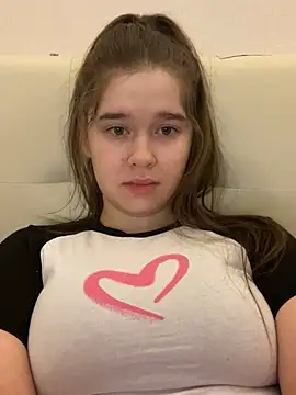 Snapshot of HornyGirlH chatting on 12, 3, 2025 HornyGirlH online show from 12, 3, 2025