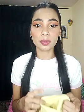 Snapshot of iamemmablake chatting on 2, 11, 2025 iamemmablake online show from 2, 11, 2025