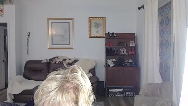 SindeeDix online show from 8, 11, 2025