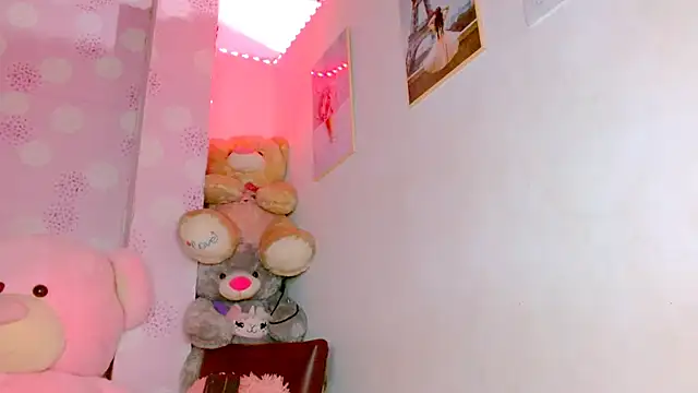 Snapshot of veronica_villalba chatting on 5, 1, 2025 veronica villalba online show from 5, 1, 2025