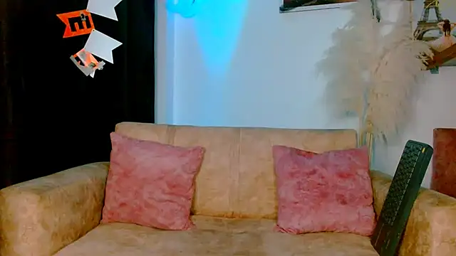 Snapshot of veronica_villalba chatting on 2, 11, 2025 veronica villalba online show from 2, 11, 2025