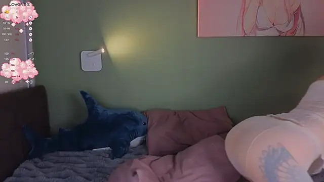 Snapshot of LinoAdaro chatting on 11, 12, 2024 LinoAdaro online show from 11, 12, 2024