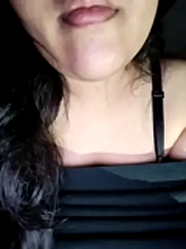 Snapshot of Annerae chatting on 29, 11, 2025 Annerae online show from 29, 11, 2025