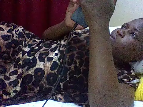 Snapshot of cute-marianna chatting on 11, 9, 2025 cute-marianna online show from 11, 9, 2025