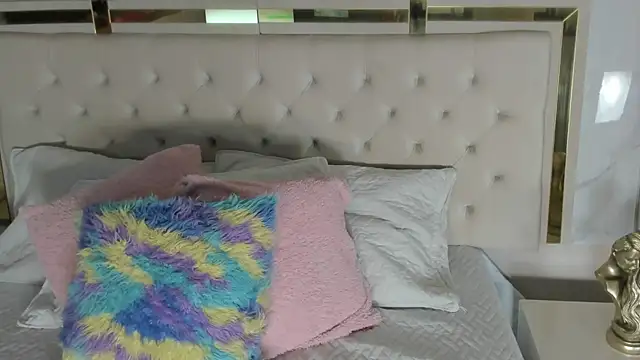 Snapshot of Meghan_stonne_ chatting on 23, 11, 2025 Meghan stonne online show from 23, 11, 2025