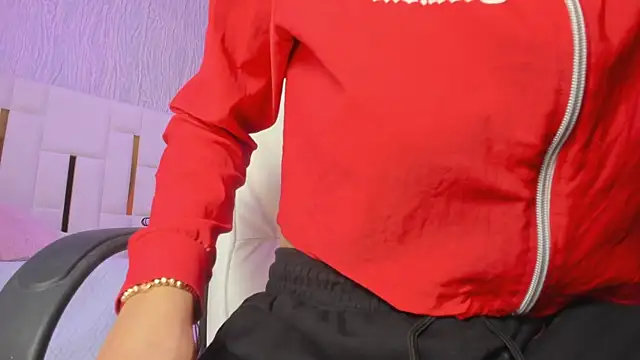 Snapshot of Meghan_stonne_ chatting on 14, 12, 2025 Meghan stonne online show from 14, 12, 2025