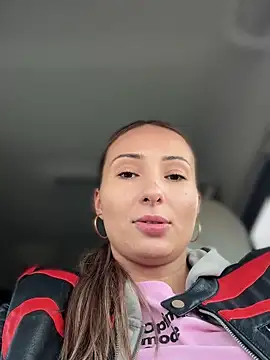 YOUR-KARINA online show from 16, 3, 2025