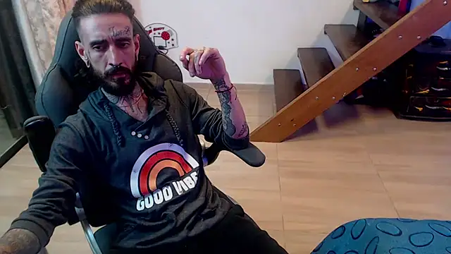 Snapshot of harry_reems1 chatting on 11, 1, 2025 harry reems1 online show from 11, 1, 2025