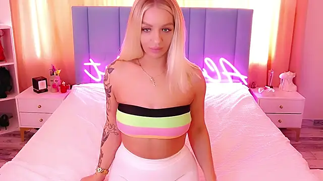 AllwaysHotJ online show from 1, 2, 2025