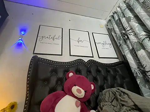 Snapshot of Miss_Deliciousness chatting on 26, 3, 2026 Miss Deliciousness online show from 26, 3, 2026