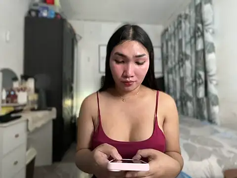 Snapshot of Miss_Deliciousness chatting on 6, 4, 2026 Miss Deliciousness online show from 6, 4, 2026