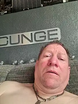 tomtom111111 online show from 5, 3, 2025